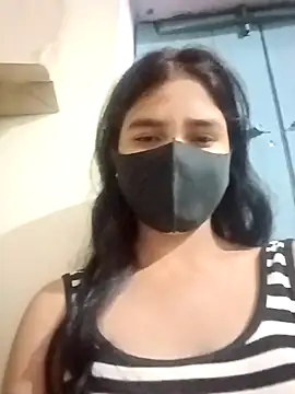 Snapshot of Mahira-- chatting on July 10, 2026, 6:17 am Mahira-- online show from July 10, 2026, 6:17 am