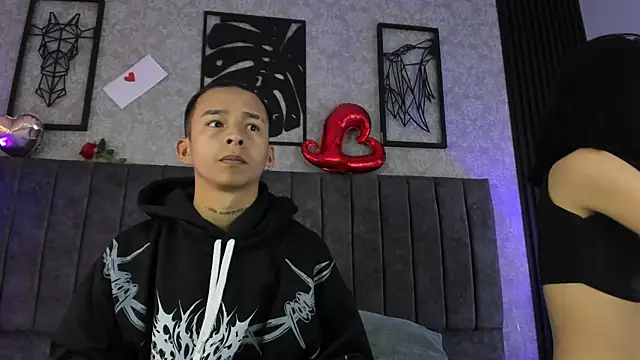 Snapshot of bliinkii_and_luka_ chatting on February 15, 2026, 12:36 pm bliinkii and luka online show from February 15, 2026, 12:36 pm