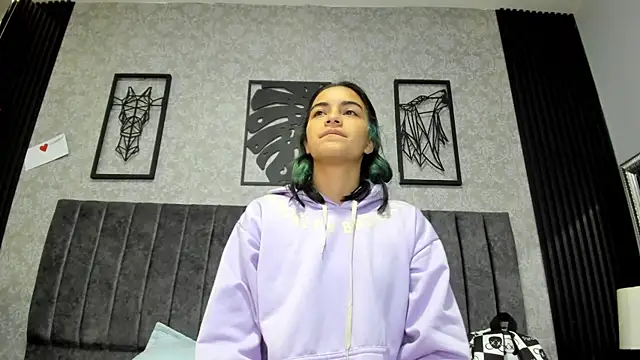 Snapshot of bliinkii_and_luka_ chatting on March 19, 2026, 1:15 pm bliinkii and luka online show from March 19, 2026, 1:15 pm