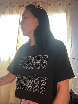 Snapshot of bliinkii_and_luka_ chatting on March 30, 2026, 2:07 pm bliinkii and luka online show from March 30, 2026, 2:07 pm