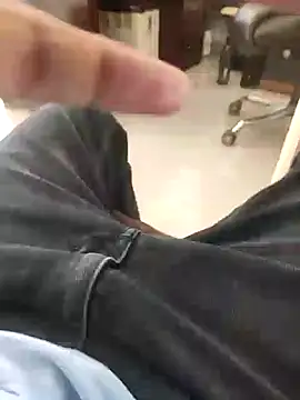 Snapshot of jesse_pinkman99 chatting on February 20, 2026, 8:05 am jesse pinkman99 online show from February 20, 2026, 8:05 am