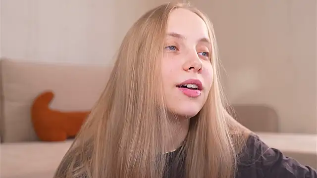 Appr0ved  online show from March 21, 2026, 3:04 pm