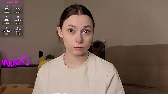 Snapshot of BuenaSchmaling chatting on February 25, 2026, 8:18 pm BuenaSchmaling online show from February 25, 2026, 8:18 pm