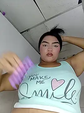 Snapshot of angela_sex_x chatting on February 16, 2026, 10:39 pm angela sex x online show from February 16, 2026, 10:39 pm