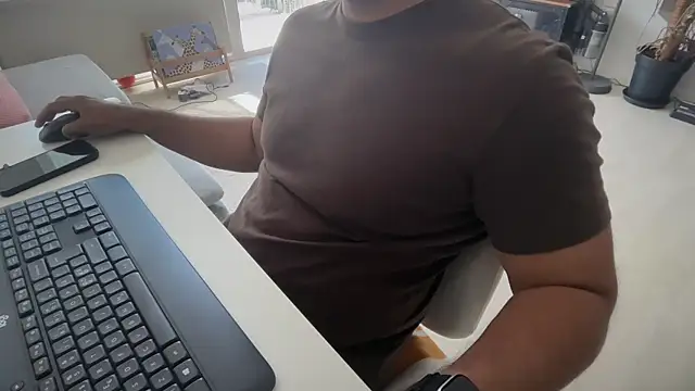 justonce2 online show from April 27, 2026, 10:02 am