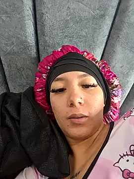 alaia princess online show from April 24, 2026, 7:44 am