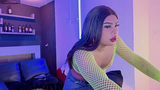 Snapshot of megara_hott chatting on February 20, 2026, 2:28 pm megara hott online show from February 20, 2026, 2:28 pm