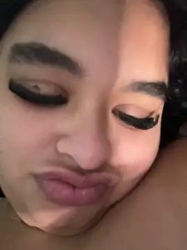 Snapshot of Aloyenita chatting on February 10, 2026, 1:59 pm Aloyenita online show from February 10, 2026, 1:59 pm