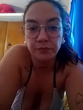 Snapshot of kuramaqueen chatting on February 5, 2026, 10:20 am kuramaqueen online show from February 5, 2026, 10:20 am