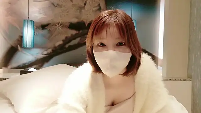 Snapshot of _3_mNm_3_ chatting on February 9, 2026, 2:32 pm 3 mNm 3 online show from February 9, 2026, 2:32 pm