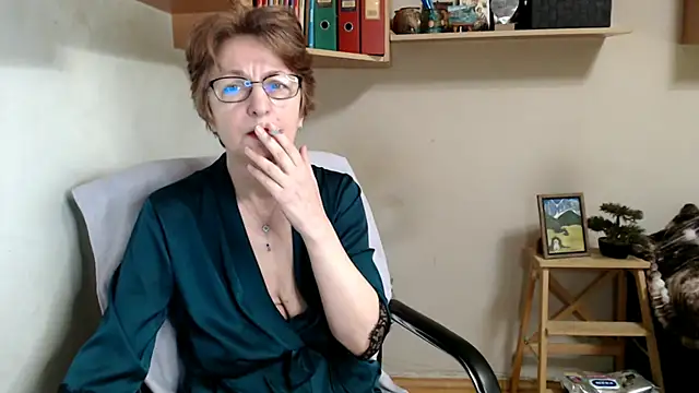 katemodel online show from January 13, 2026, 7:46 am