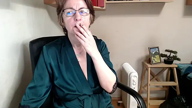 katemodel online show from February 24, 2026, 7:39 am