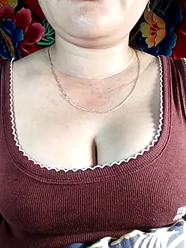 Reina Fcup01 online show from February 17, 2026, 7:49 am