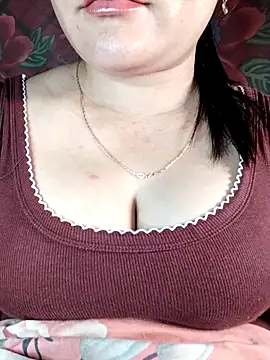 Reina Fcup01 online show from February 23, 2026, 5:38 am