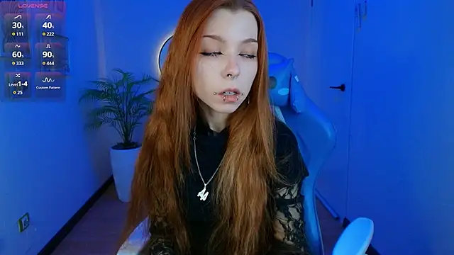 Snapshot of PinkAn8el chatting on February 23, 2026, 3:04 am PinkAn8el online show from February 23, 2026, 3:04 am