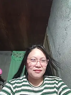 hotpinay 45 online show from April 24, 2026, 4:15 am