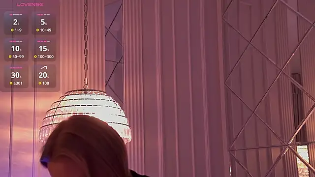 Snapshot of MollyHilton chatting on February 20, 2026, 9:26 pm MollyHilton online show from February 20, 2026, 9:26 pm