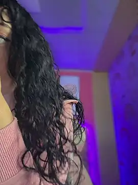 Snapshot of Sasha-18 chatting on February 2, 2026, 12:48 pm Sasha-18 online show from February 2, 2026, 12:48 pm