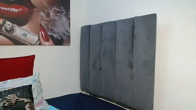 Snapshot of Moreish-06 chatting on February 22, 2026, 5:33 pm Moreish-06 online show from February 22, 2026, 5:33 pm