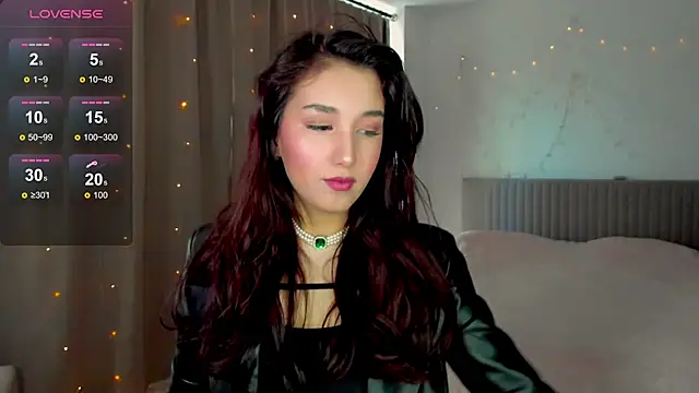 Anna Elfii online show from April 7, 2026, 12:49 pm