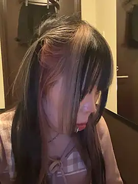 Snapshot of uni_nvqnl2 chatting on February 23, 2026, 7:11 pm uni nvqnl2 online show from February 23, 2026, 7:11 pm