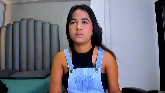 Snapshot of Shirleytaylor- chatting on February 20, 2026, 11:11 am Shirleytaylor- online show from February 20, 2026, 11:11 am