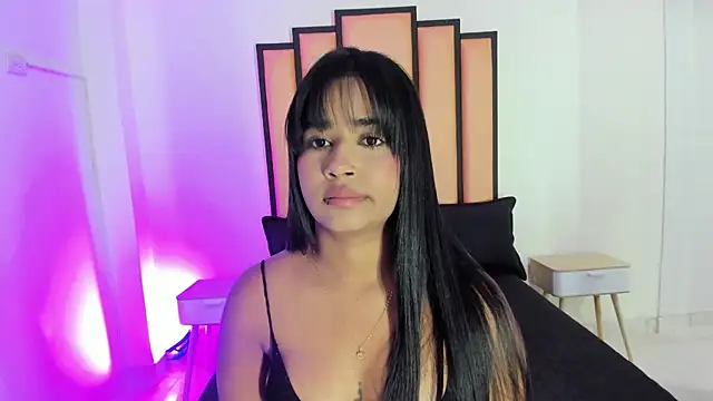 Snapshot of Shirleytaylor- chatting on May 20, 2026, 12:11 pm Shirleytaylor- online show from May 20, 2026, 12:11 pm