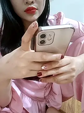 Snapshot of Moe-moex chatting on February 25, 2026, 3:32 pm Moe-moex online show from February 25, 2026, 3:32 pm