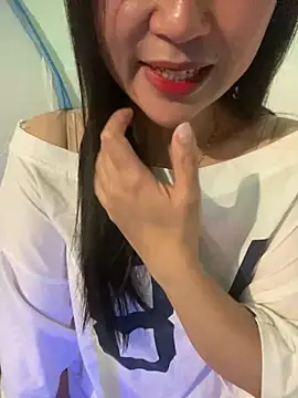 hotgirl-sexy online show from March 4, 2026, 3:07 pm