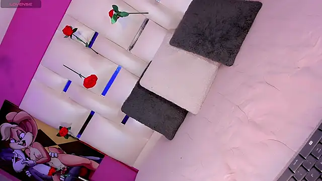 EmmaSweet23 online show from February 25, 2026, 4:11 am