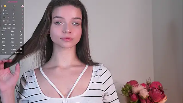 Snapshot of LoveMillier chatting on February 27, 2026, 9:15 pm LoveMillier online show from February 27, 2026, 9:15 pm