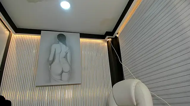 Snapshot of VenusColeman_ chatting on February 21, 2026, 8:32 pm VenusColeman online show from February 21, 2026, 8:32 pm