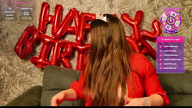 Snapshot of AliraX chatting on February 7, 2026, 3:43 am AliraX online show from February 7, 2026, 3:43 am