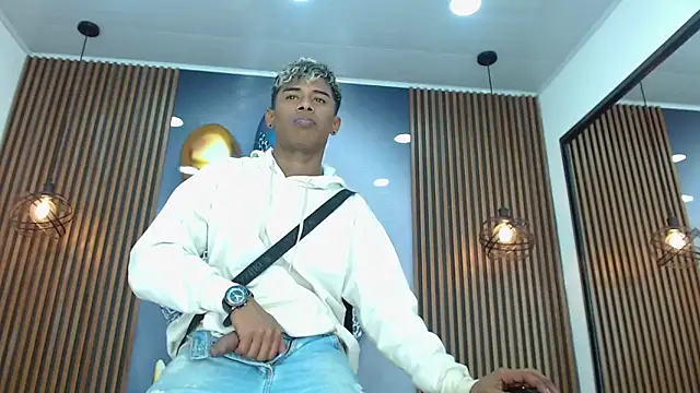 TonnyMarck online show from April 9, 2026, 3:17 pm