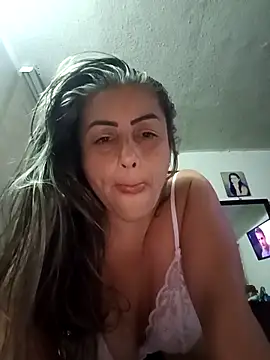 Snapshot of maynor_1998 chatting on February 6, 2026, 3:55 am maynor 1998 online show from February 6, 2026, 3:55 am