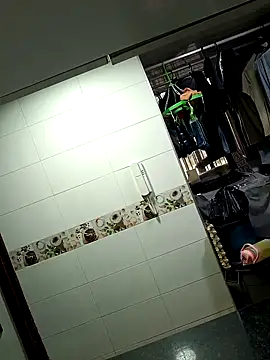 Snapshot of maynor_1998 chatting on March 8, 2026, 2:10 pm maynor 1998 online show from March 8, 2026, 2:10 pm