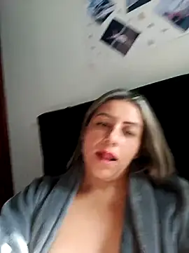 Snapshot of maynor_1998 chatting on March 15, 2026, 12:44 pm maynor 1998 online show from March 15, 2026, 12:44 pm