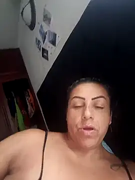 Snapshot of maynor_1998 chatting on April 11, 2026, 11:47 am maynor 1998 online show from April 11, 2026, 11:47 am