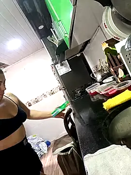 Snapshot of maynor_1998 chatting on April 14, 2026, 3:51 pm maynor 1998 online show from April 14, 2026, 3:51 pm