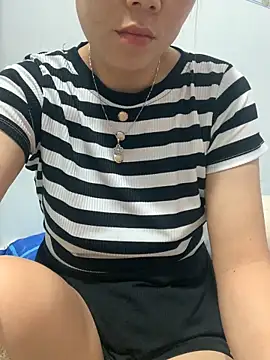 Baby-lovely69 online show from April 12, 2026, 11:10 pm