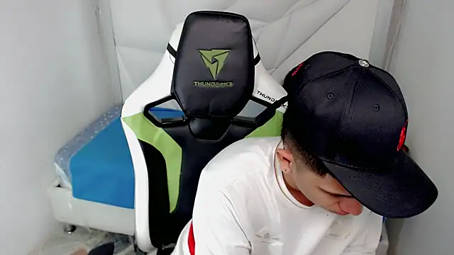 Black diamondd  online show from February 12, 2026, 1:17 pm