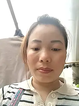 Snapshot of Ella-aa chatting on February 25, 2026, 10:14 am Ella-aa online show from February 25, 2026, 10:14 am