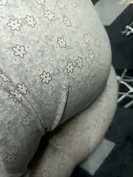 Sexyqueen102  online show from February 28, 2026, 5:36 pm