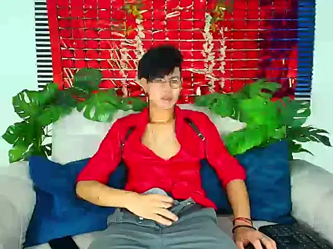 Snapshot of ThiiagoSaeenz chatting on February 25, 2026, 3:54 pm ThiiagoSaeenz online show from February 25, 2026, 3:54 pm