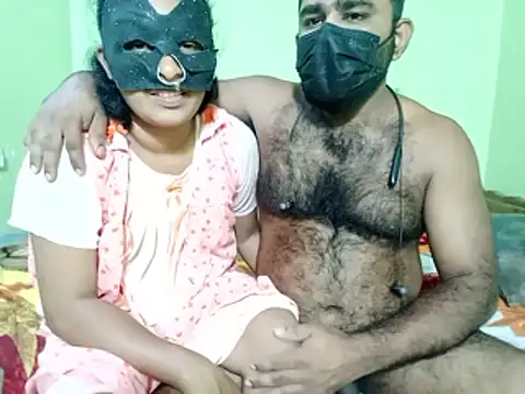 ShaniNsula2026 online show from April 14, 2026, 5:52 pm