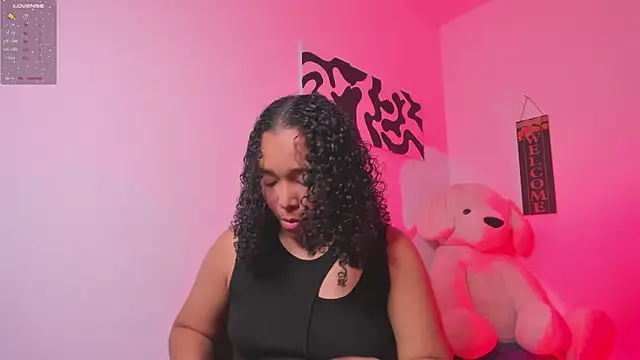 Nia13 online show from February 13, 2026, 5:25 am