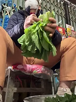 Snapshot of YANINA120 chatting on February 3, 2026, 2:53 am YANINA120 online show from February 3, 2026, 2:53 am