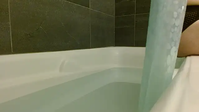 Snapshot of Slottiesun chatting on February 5, 2026, 2:05 am Slottiesun online show from February 5, 2026, 2:05 am