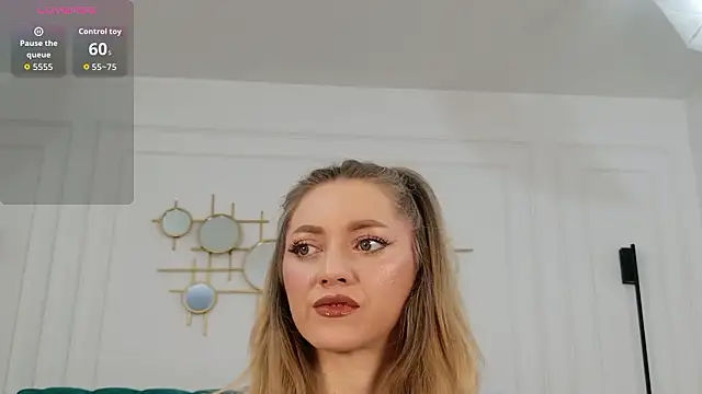 IrisLayne online show from March 13, 2026, 6:20 am