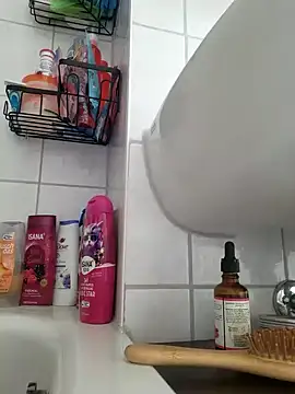 Isa363636 online show from April 9, 2026, 7:47 am